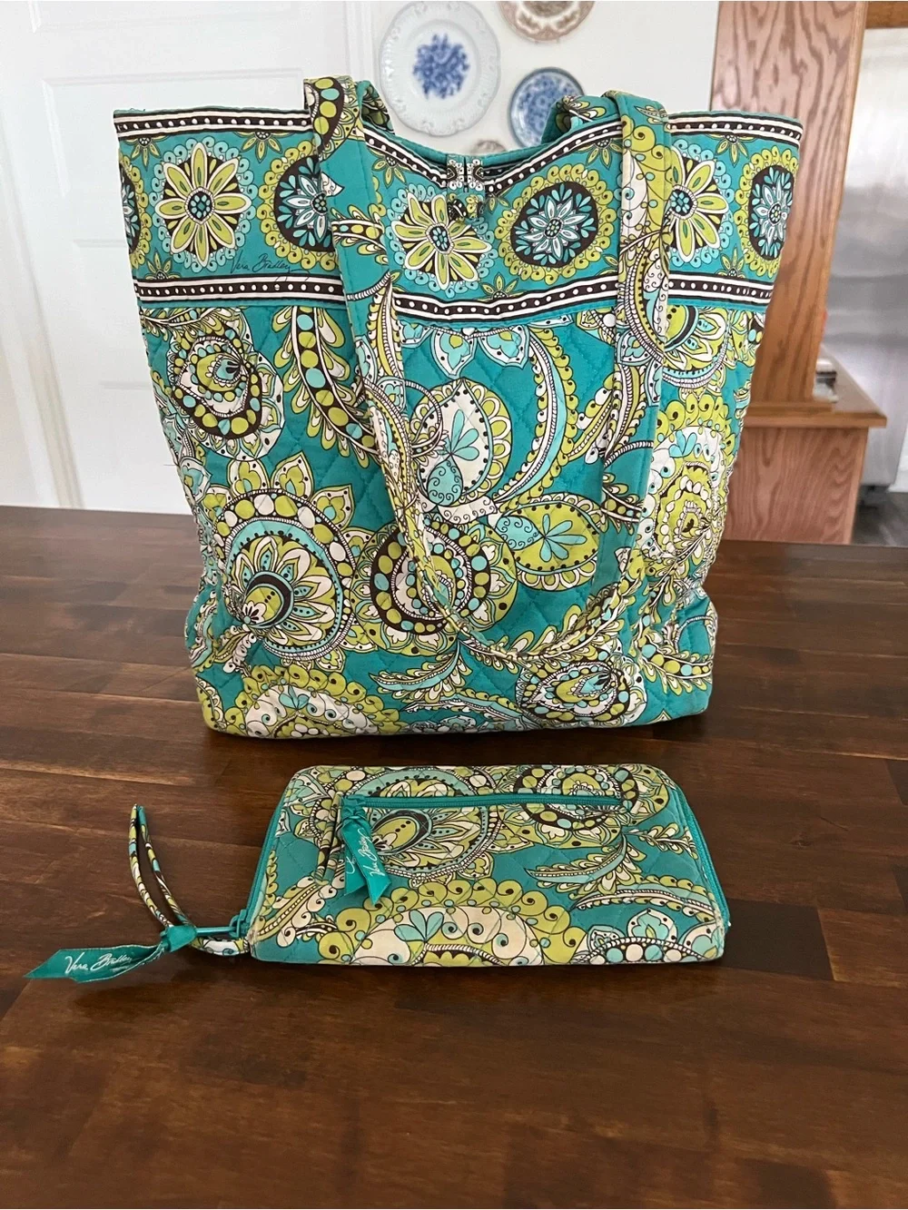 Vera Bradley Peacock Tote Bag & Wallet Set (retired)